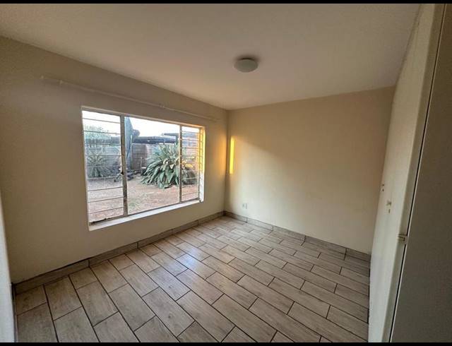 2 BEDROOM PROPERTY TO RENT IN THE ORCHARDS